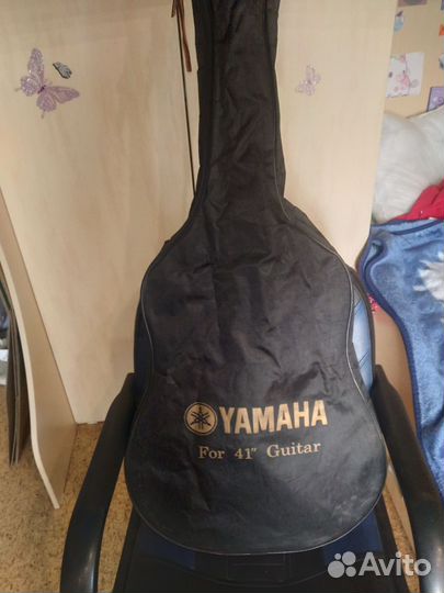 Акустическая гитара yamaha