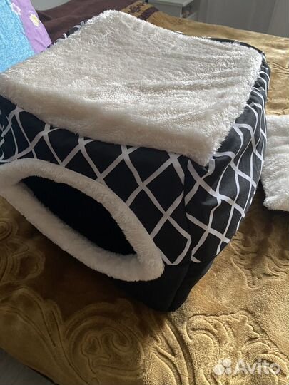 Домик лежанка для кошки + подарок для питомца