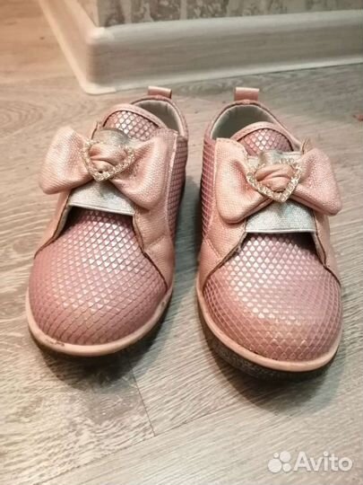 Ботинки на девочку