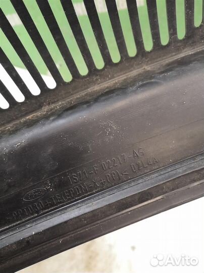 Решетка стеклоочистителя Форд Мондео 3