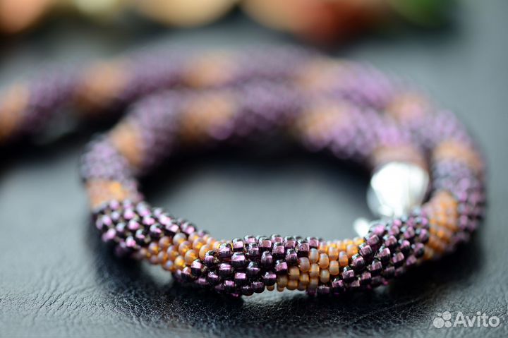 Колье жгут из бисера