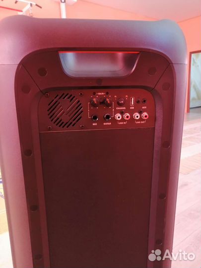 Колонка JBL partybox 1000