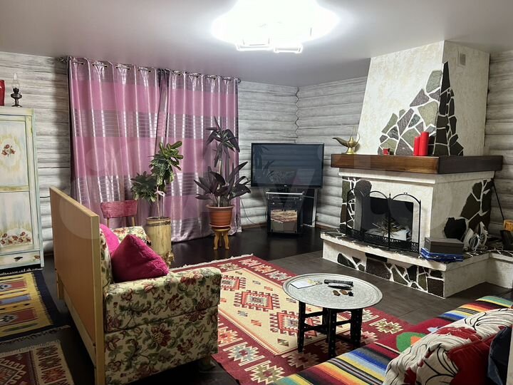 Дом 170 м² на участке 7 сот.