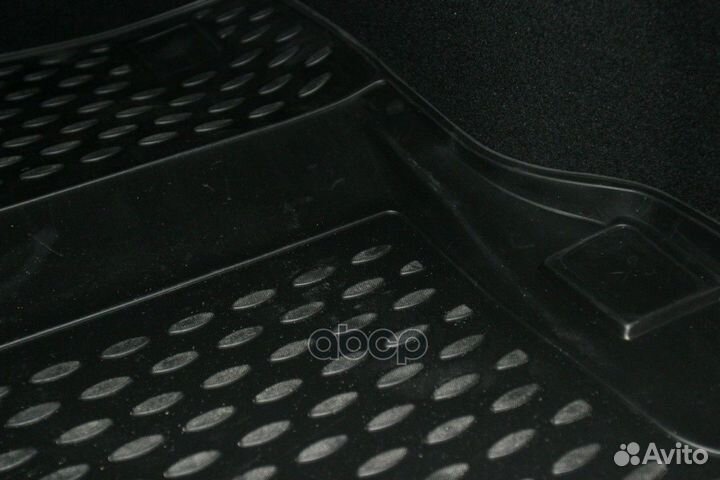 Коврик в багажник полиуретан NLC.34.38.B10 element