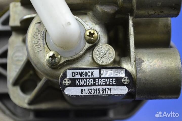 Кран ручного тормоза MAN TGA 18.440 (01.00)