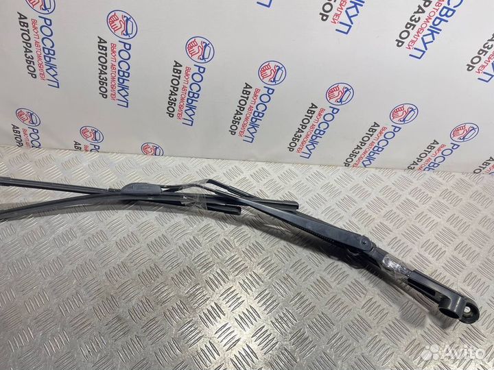 Поводок стеклоочистителя Chevrolet Cruze