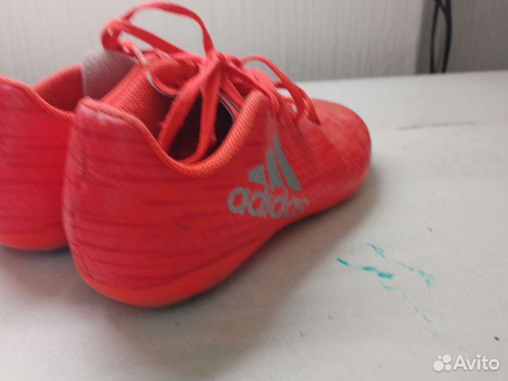 Adidas бутцы 32