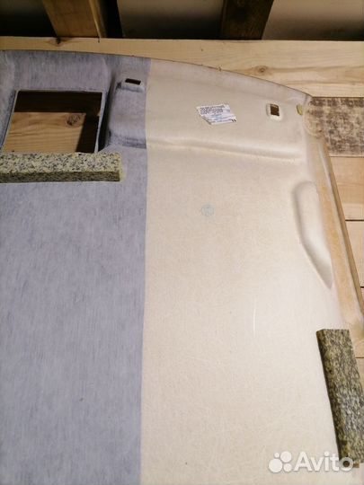 Обшивка потолка Volkswagen Polo