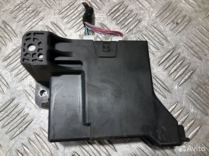 Блок комфорта Toyota Yaris 2005 2011