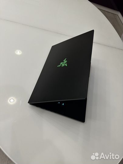 Игровой ноутбук razer blade/rtx2080/300hz