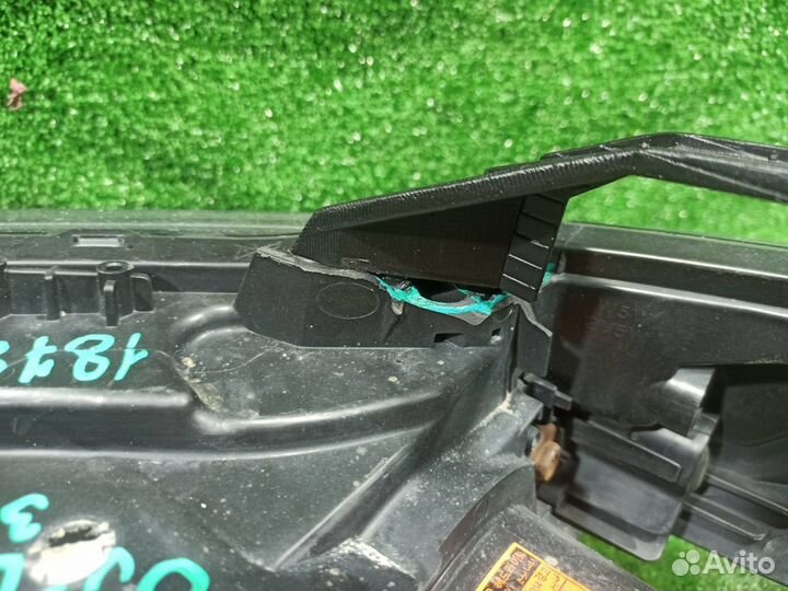 Фара (разное) Mitsubishi Outlander