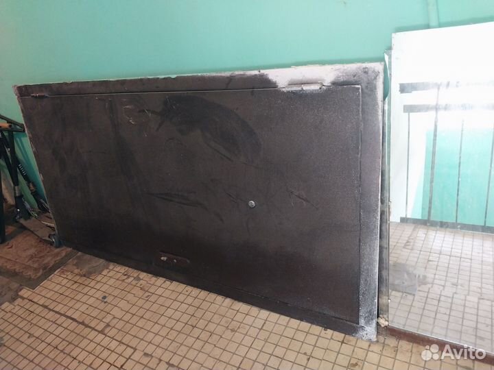 Дверь входная металлическая