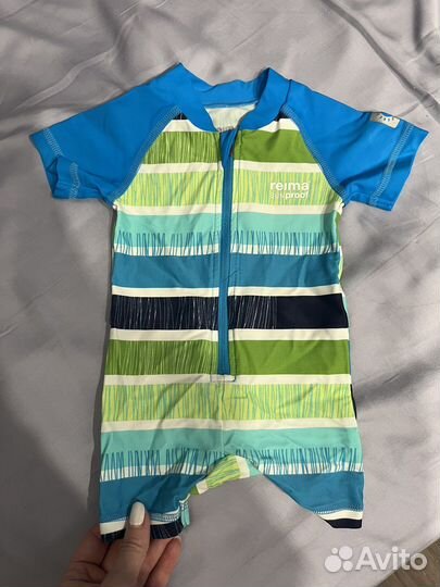 Плавательный костюм