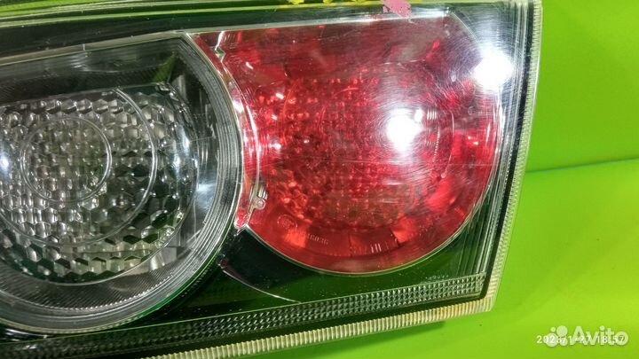 Фонарь внутренний правый для Mitsubishi Lancer 10