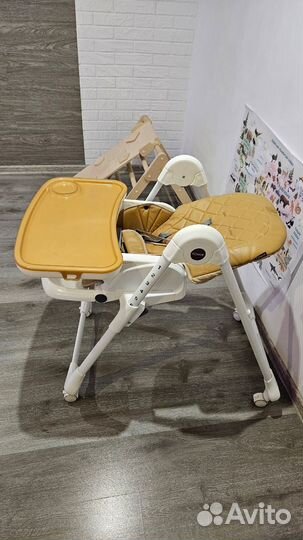 Детский стульчик для кормления