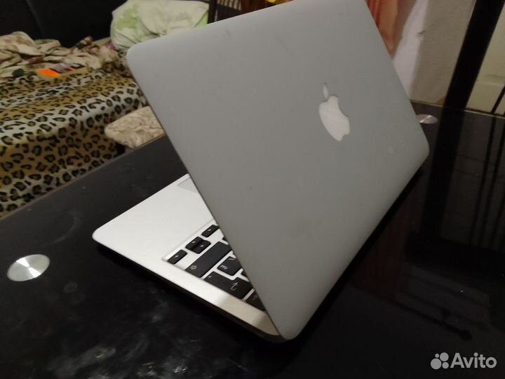 Apple MacBook Air 11