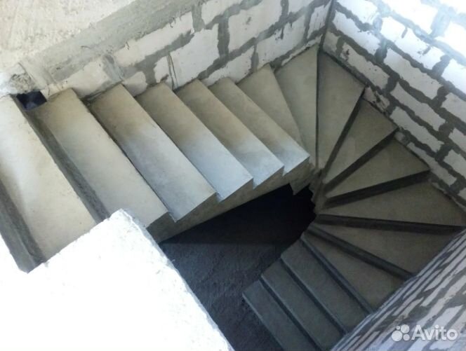 Монолитные лестницы. Мастера со стажем. Частники