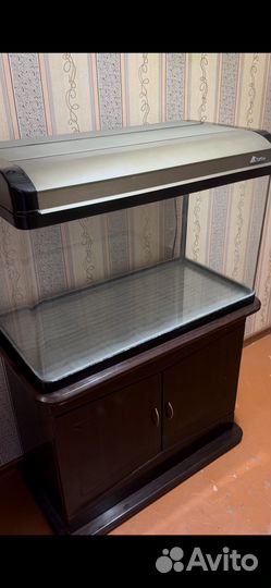 Аквариум с тумбой