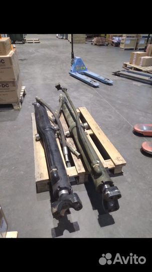 Гидроцилиндр отвала Caterpillar D7R