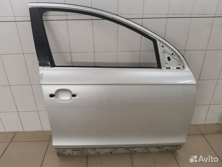 Дверь передняя правая Audi Q7 4L 2005-2015