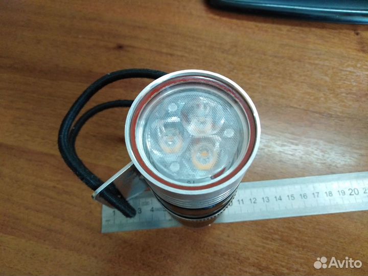 Фонарь для подводной охоты и дайвинга
