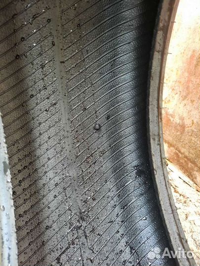 Pirelli Carrier All Season 235/105 R18