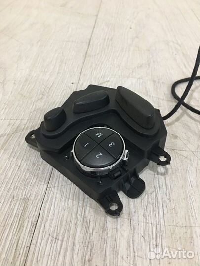 Блок управления сиденьем правый Mercedes Benz E250
