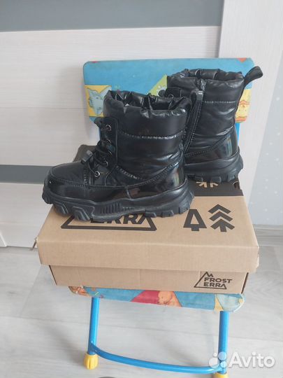 Ботинки зимние на девочку 28