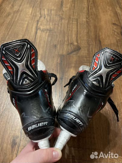 Конькие хоккейные детские bauer vapor 3x pro