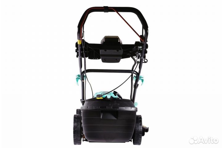 Самоходная бензиновая газонокосилка
