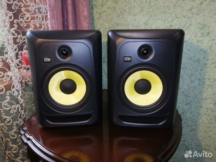 Студийные мониторы KRK Rokit 8 G3 / Classic 8 G3
