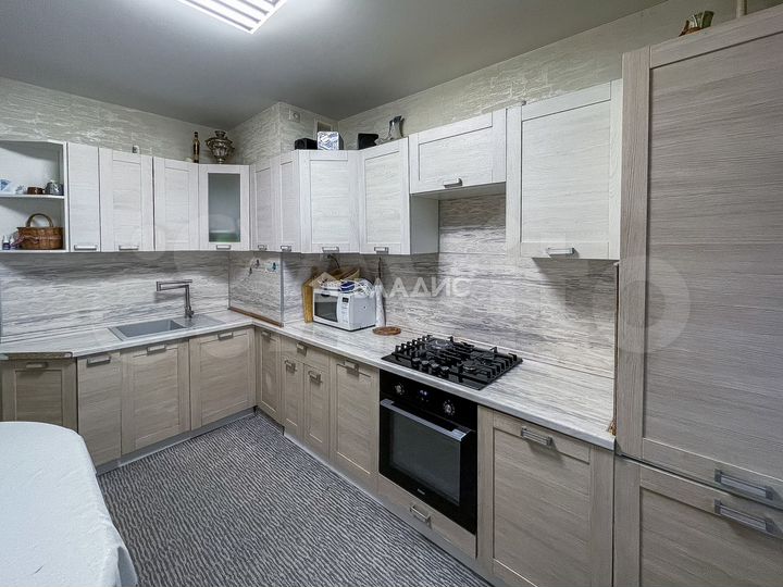 3-к. квартира, 65,5 м², 6/9 эт.