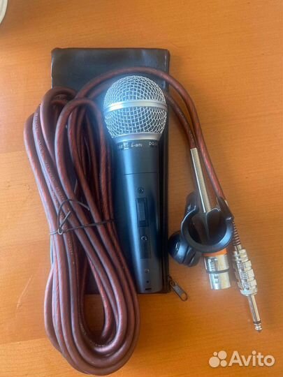Студийный микрофон
