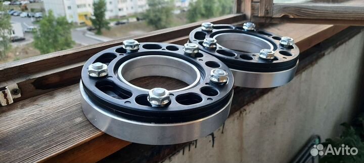 Проставки под колеса нива