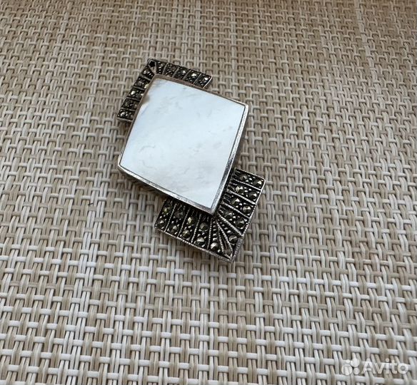 Брошь серебро 925 перламутр марказиты патина Евро