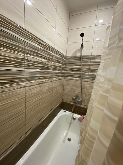 2-к. квартира, 70 м², 1/3 эт.