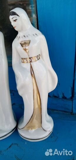 Фарфоровые статуэтки