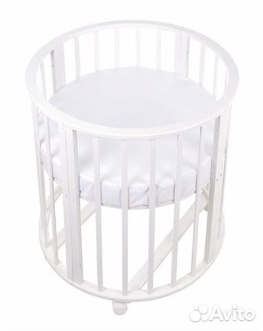 Продам 3 простыни и наматрасник