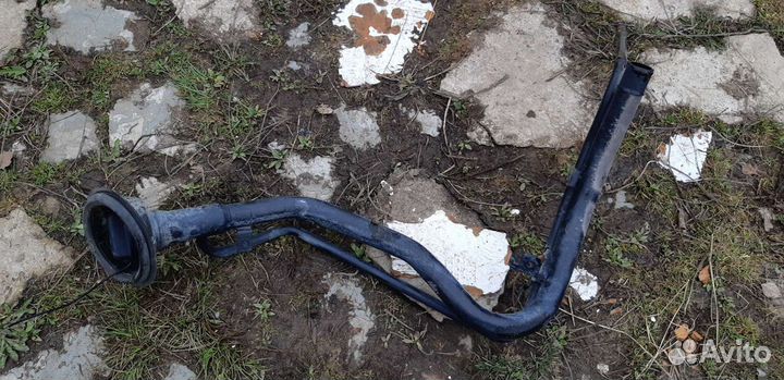 Горловина топливного бака Nissan Qashqai j10