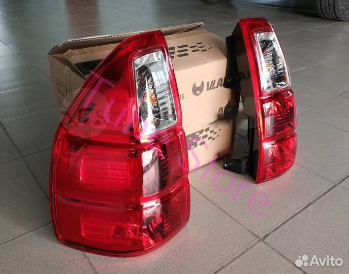 Стопы (задний фонарь) Lexus GX470