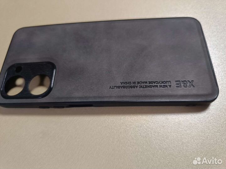 Чехлы на телефон