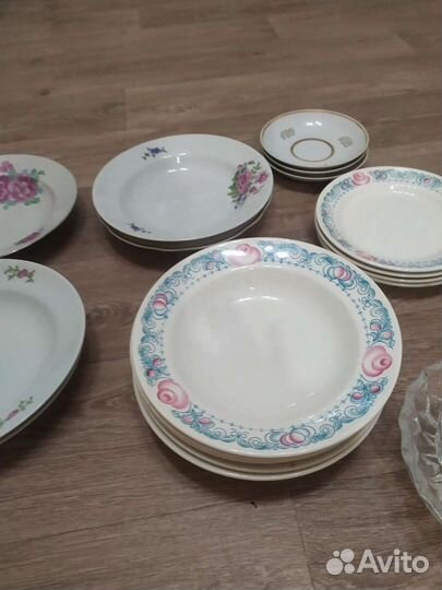 Фарфоровая посуда и хрусталь