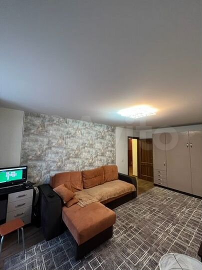 1-к. квартира, 54 м², 3/5 эт.