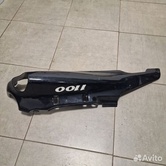 Kawasaki ZZR1100 2 пластик хвоста левый