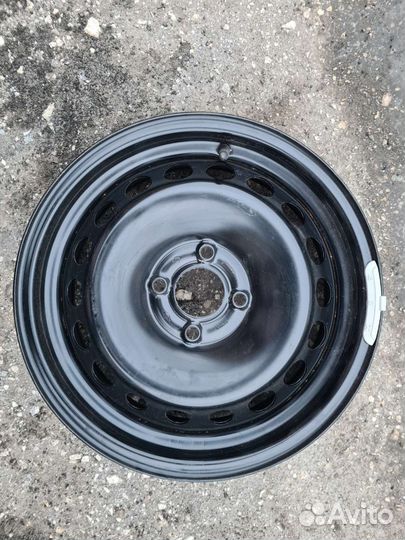 Штампованный диск R15 (новый)