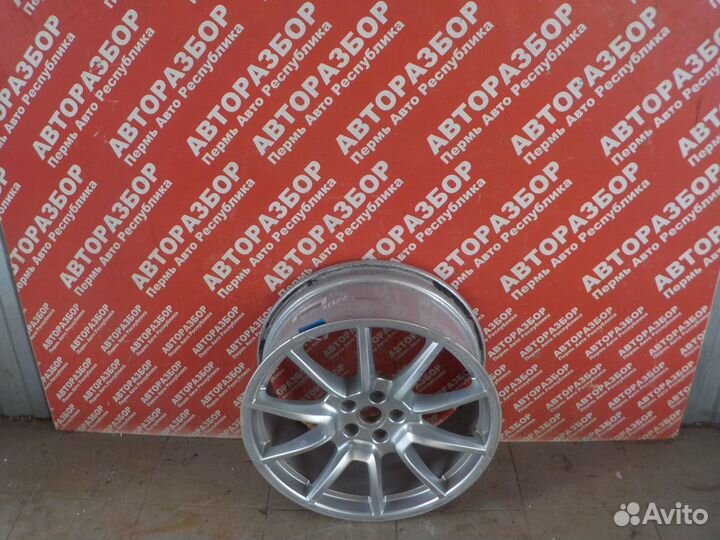 Диск литой porsche macan R20