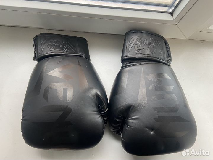 Перчатки venum