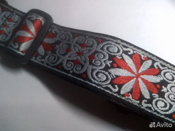 Ремень для гитары (красный, черный)