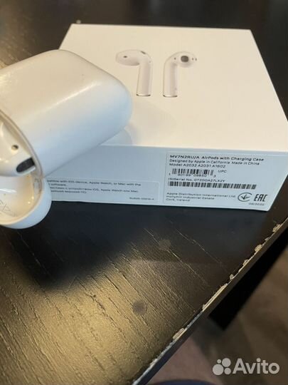 Беспроводные наушники apple airpods