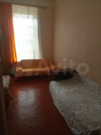 Комната 12 м² в 6-к., 2/5 эт.